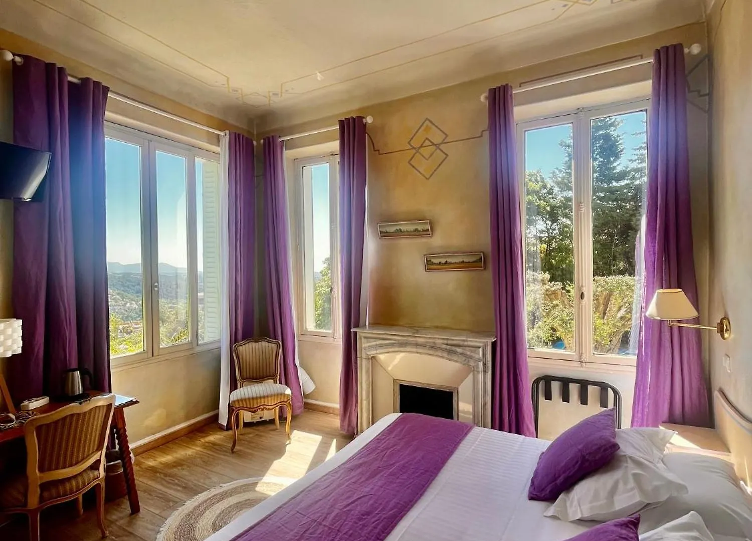 Hotel Miramar Vence 3*,  France